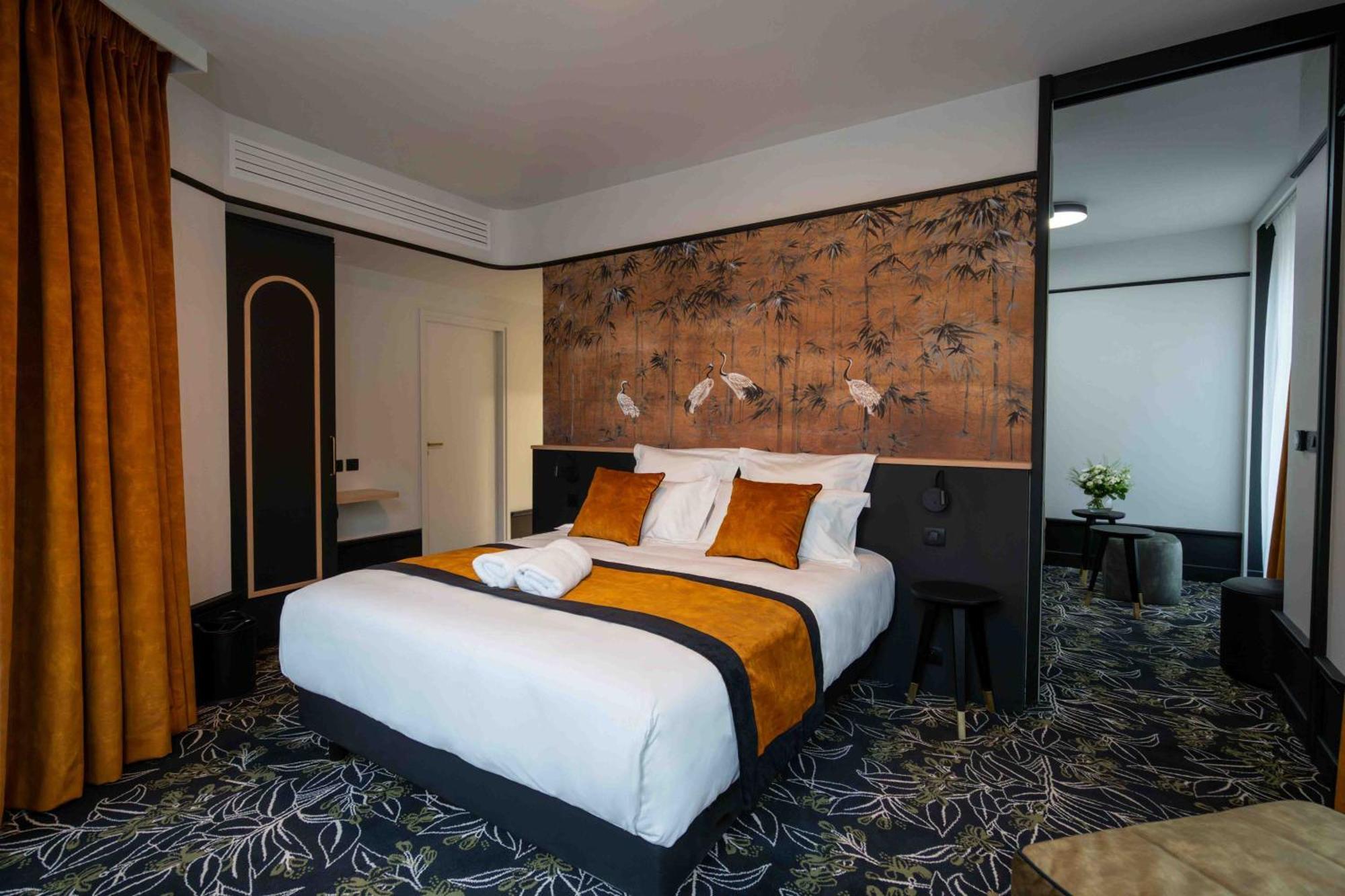 Hotel Et Restaurant Le Regina Le Puy-en-Velay Zewnętrze zdjęcie