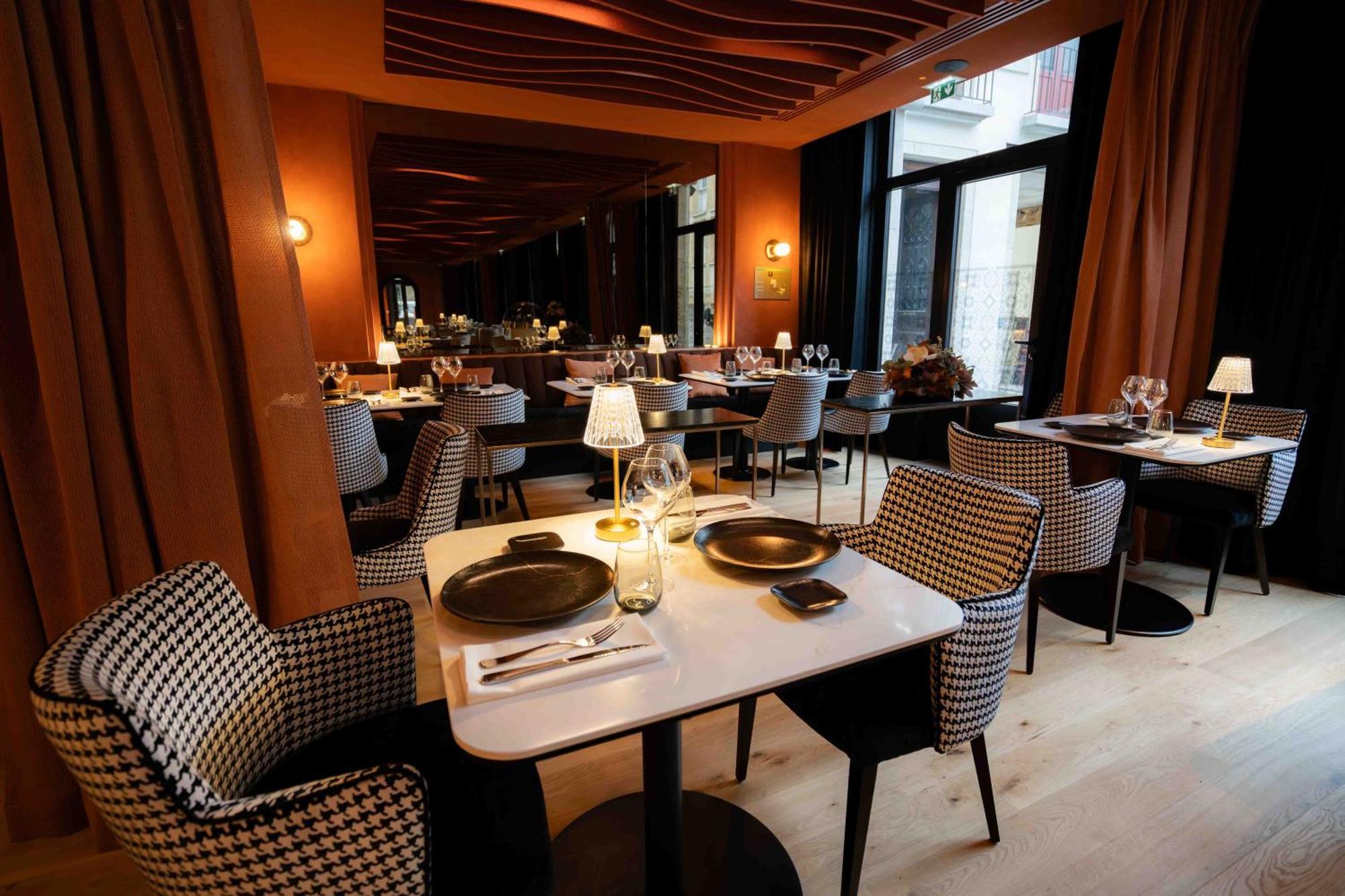 Hotel Et Restaurant Le Regina Le Puy-en-Velay Zewnętrze zdjęcie