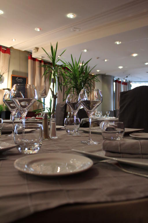 Hotel Et Restaurant Le Regina Le Puy-en-Velay Zewnętrze zdjęcie